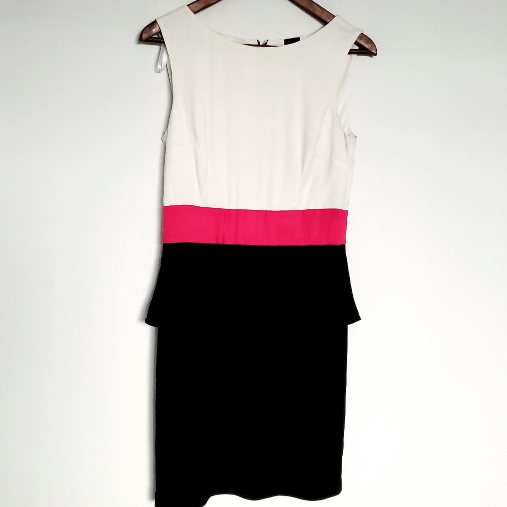 Saks Fifth Avenue Black Label Dress Size 4